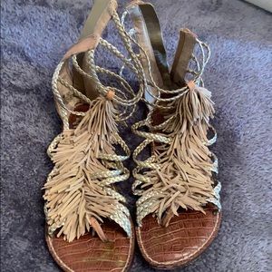 Exclusive Sam Edelman’s made for Saks 5th Ave